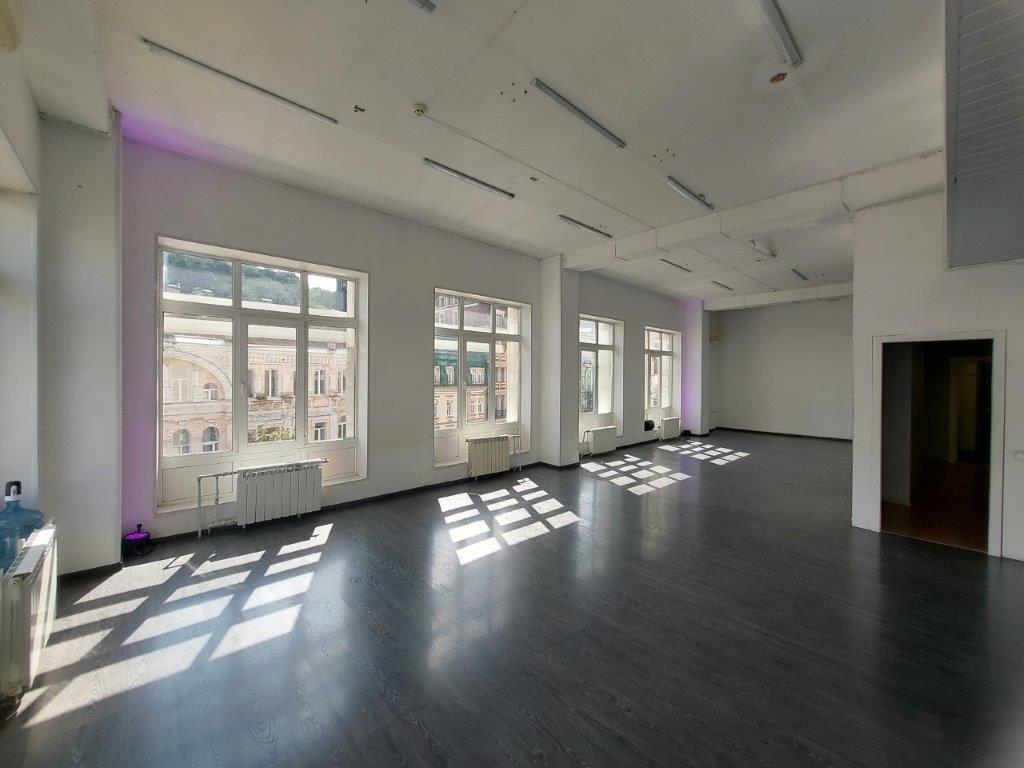 Аренда офиса 105 м², Кирилловская ул., 12