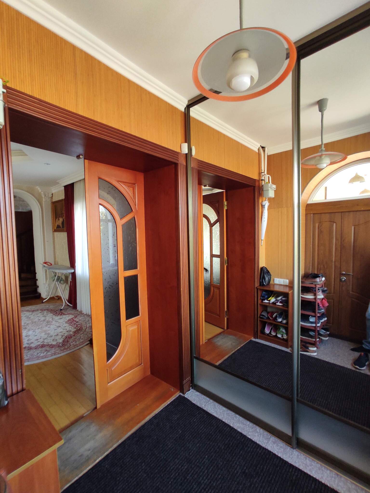 Продаж будинку 275 м², Ньютона вул.