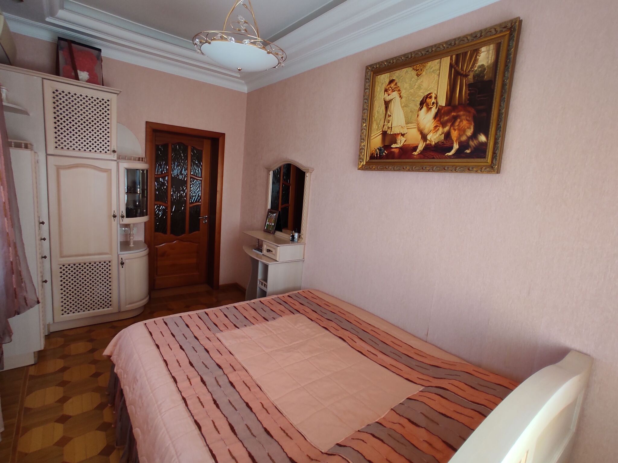 Продаж будинку 275 м², Ньютона вул.