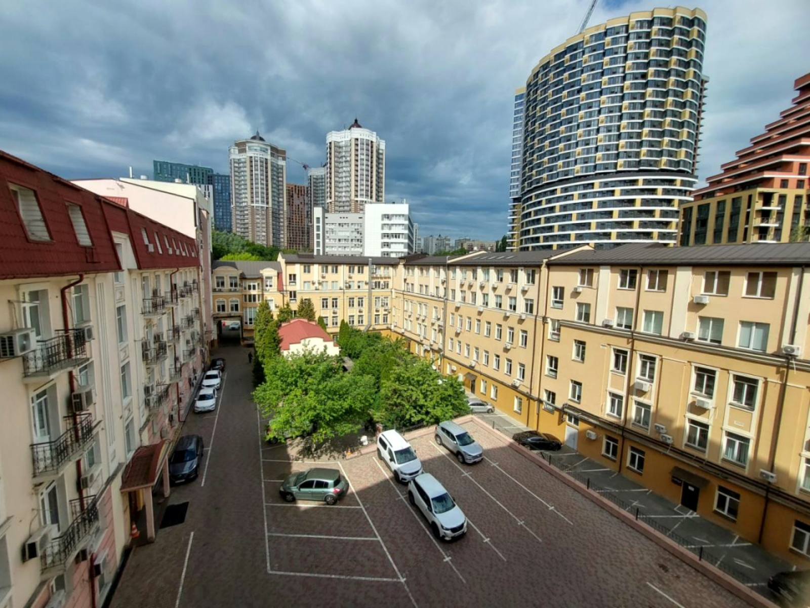 Аренда офиса 100 м², Глубочицкая ул.
