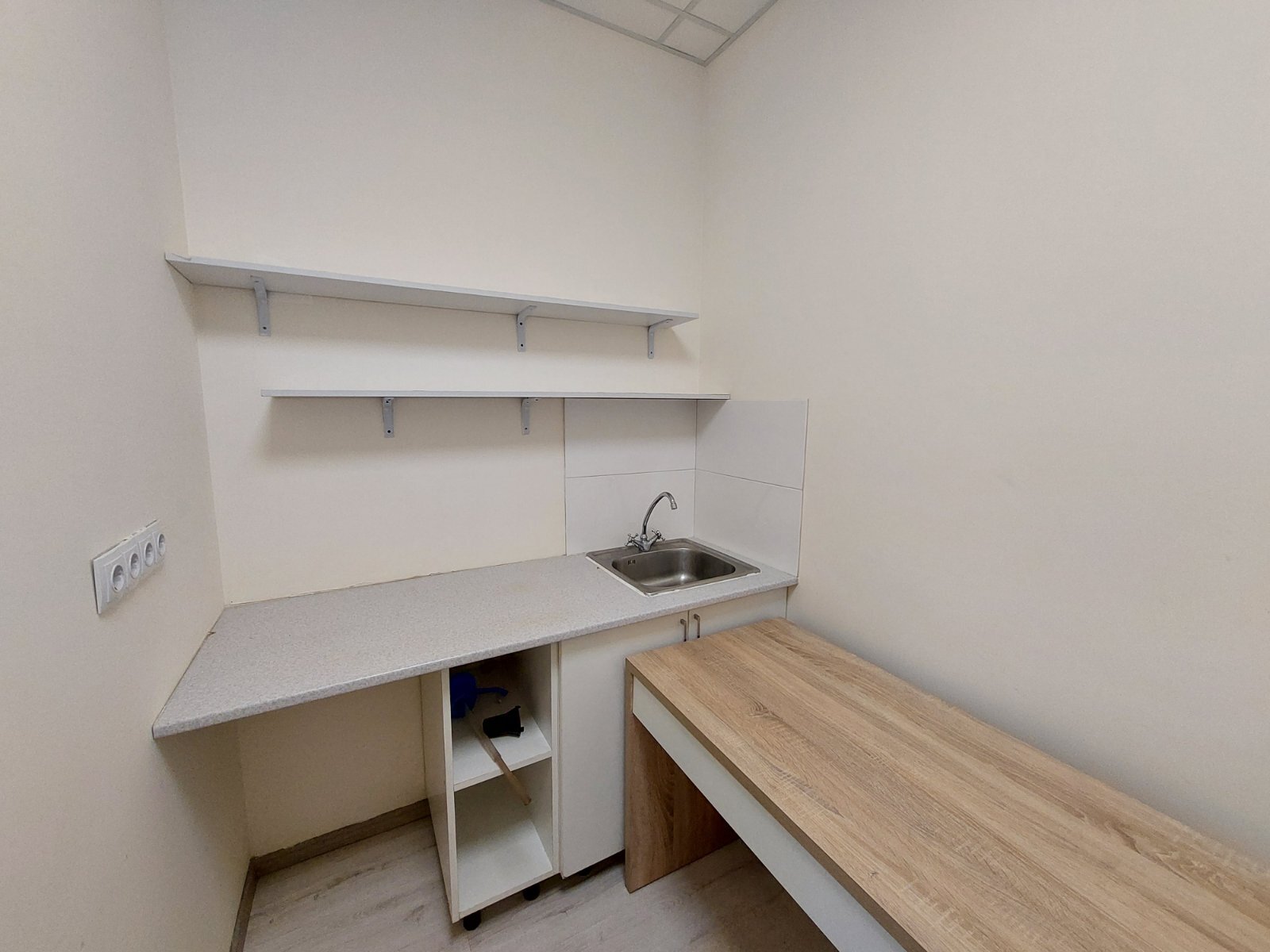 Аренда офиса 100 м², Глубочицкая ул.