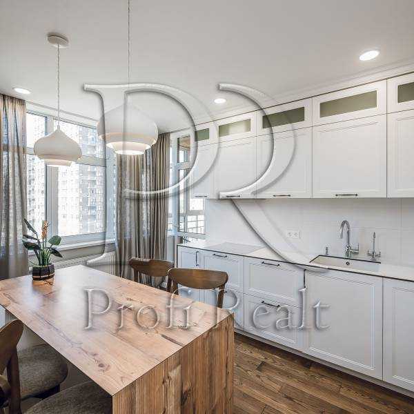 Продаж 3-кімнатної квартири 83 м², Правди просп., 43Б