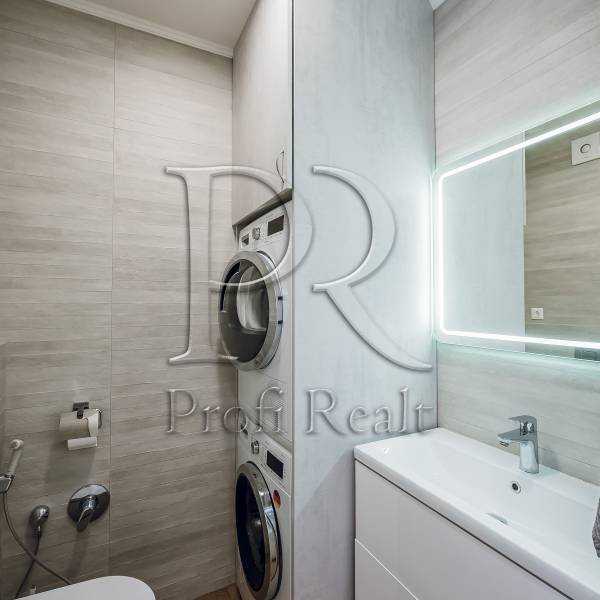 Продаж 3-кімнатної квартири 83 м², Правди просп., 43Б
