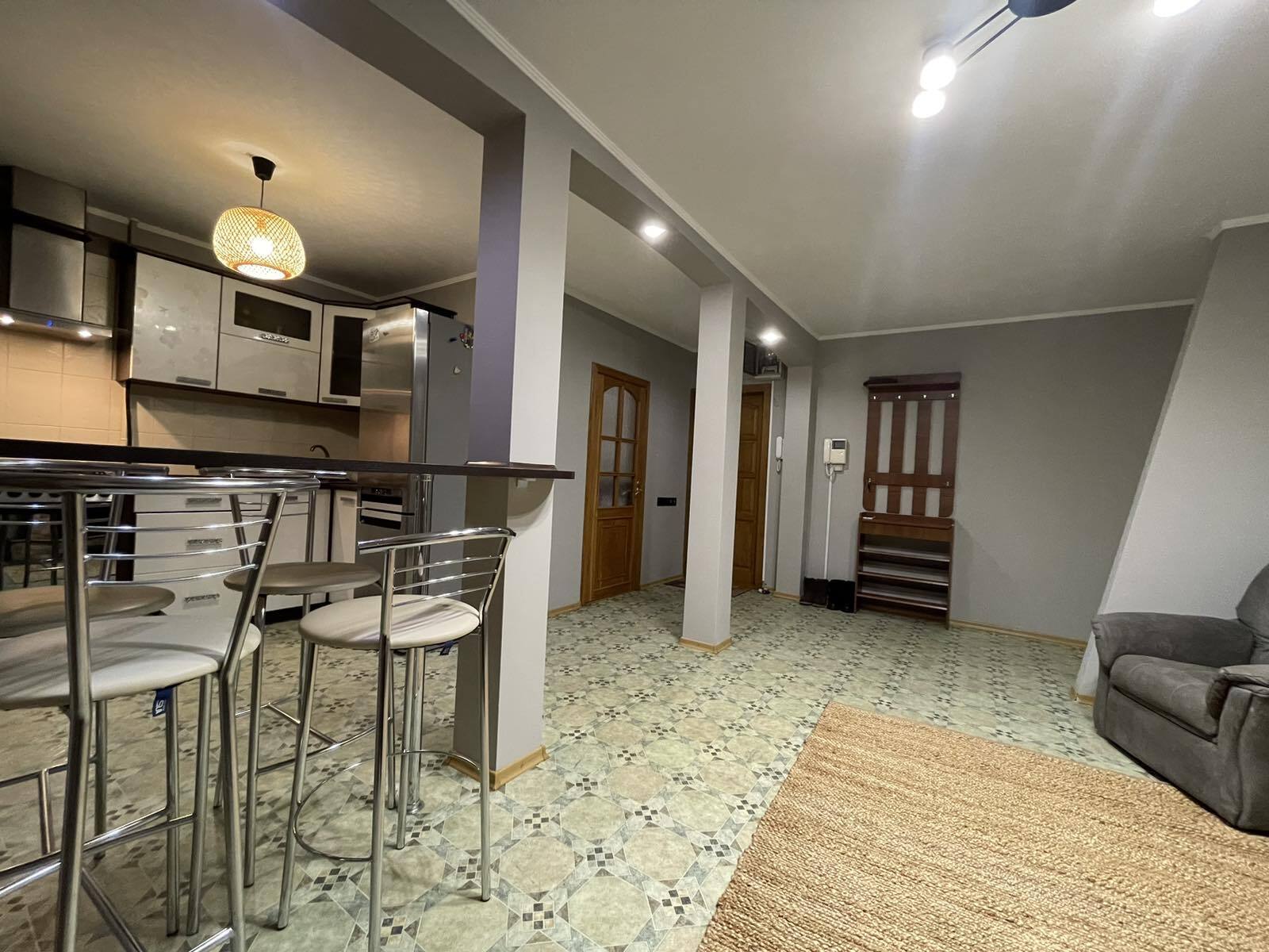 Аренда 3-комнатной квартиры 64 м², Большая Деевская ул., 52