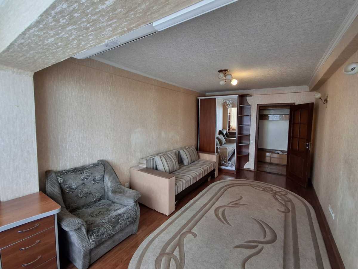 Продаж 3-кімнатної квартири 73 м², Челябінська, 1