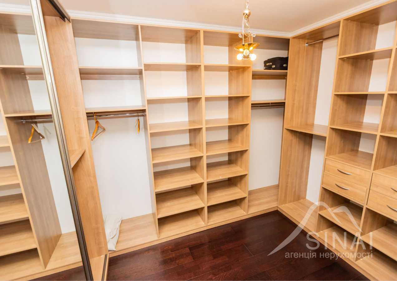 Продаж будинку 768 м², Мисливська, 19