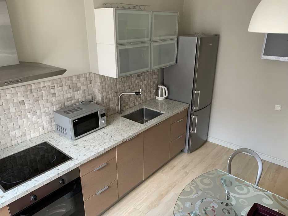 Оренда 1-кімнатної квартири 48 м², Михайла Драгомирова вул., 12