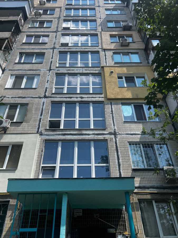 Продажа 3-комнатной квартиры 58 м², Милютенко ул., 23