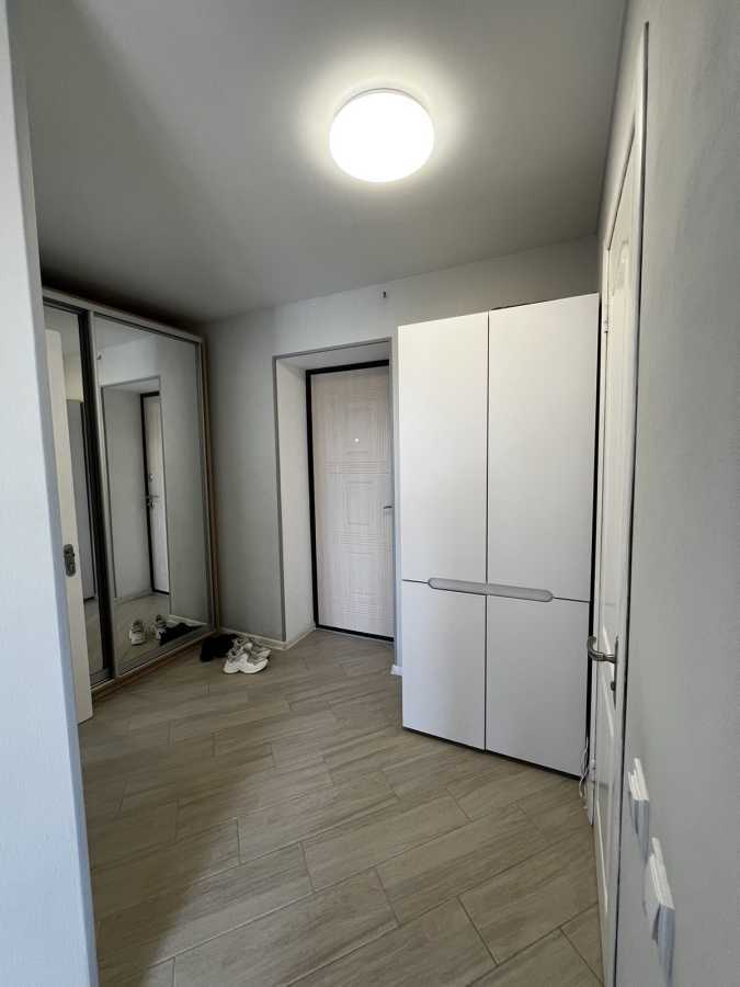 Оренда 1-кімнатної квартири 40 м², Академіка Глушкова просп., 32