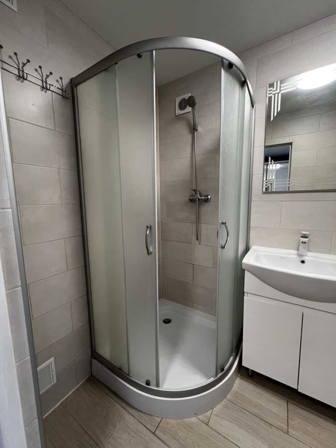 Оренда 1-кімнатної квартири 40 м², Академіка Глушкова просп., 32