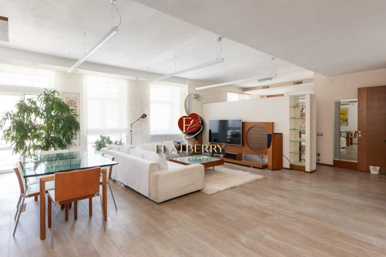 Продажа 3-комнатной квартиры 142.4 м², Гусовского ул., 11/11