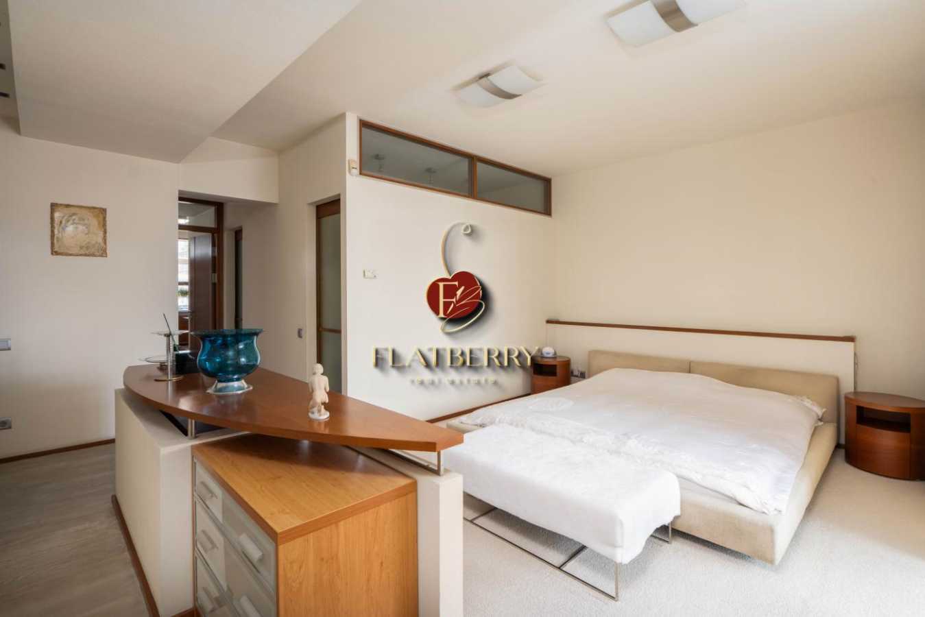 Продажа 3-комнатной квартиры 142.4 м², Гусовского ул., 11/11