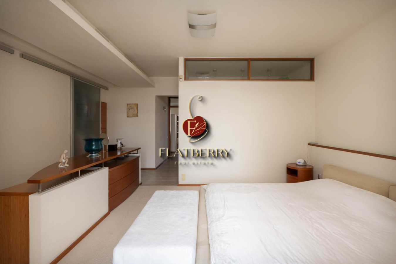 Продажа 3-комнатной квартиры 142.4 м², Гусовского ул., 11/11