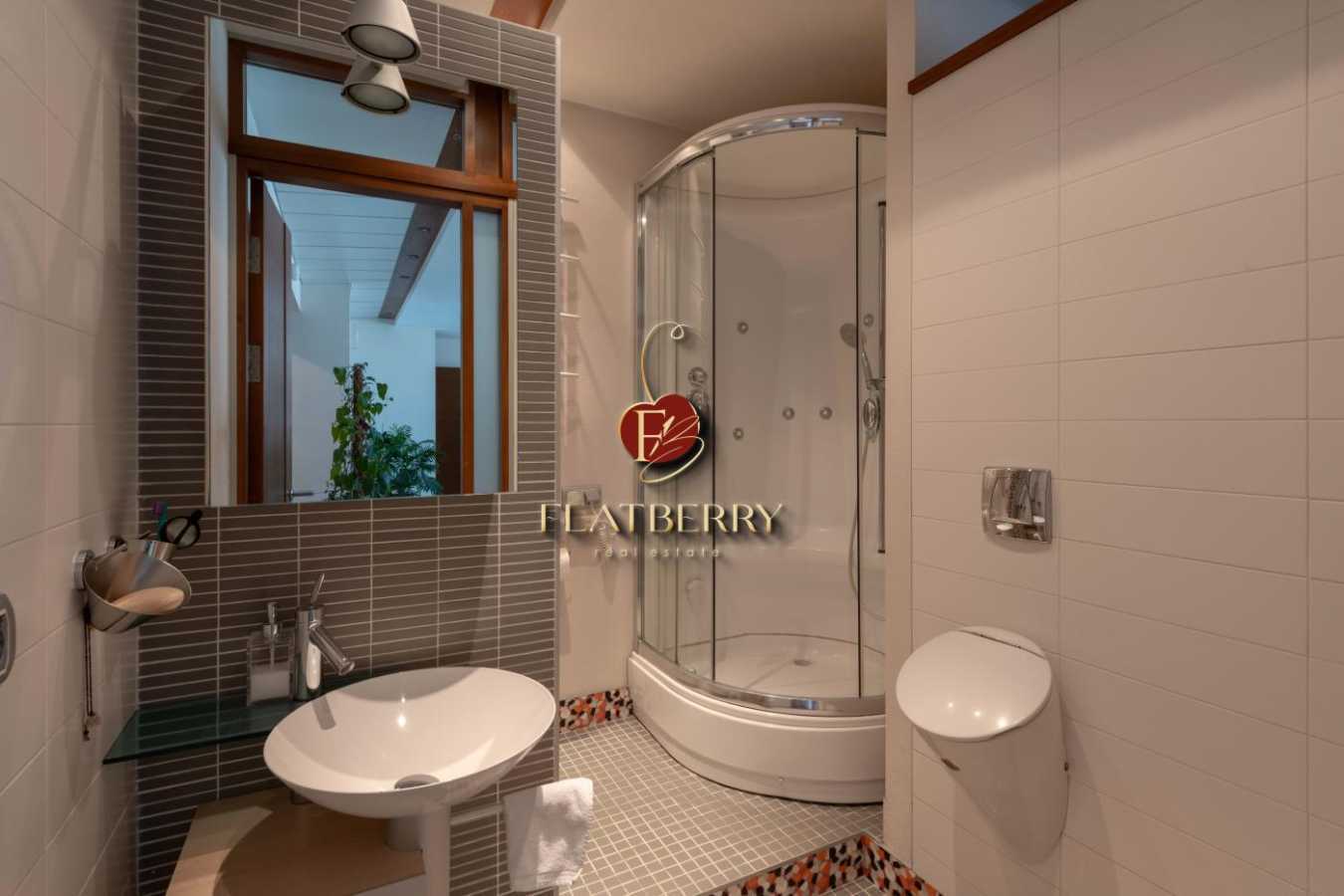 Продажа 3-комнатной квартиры 142.4 м², Гусовского ул., 11/11