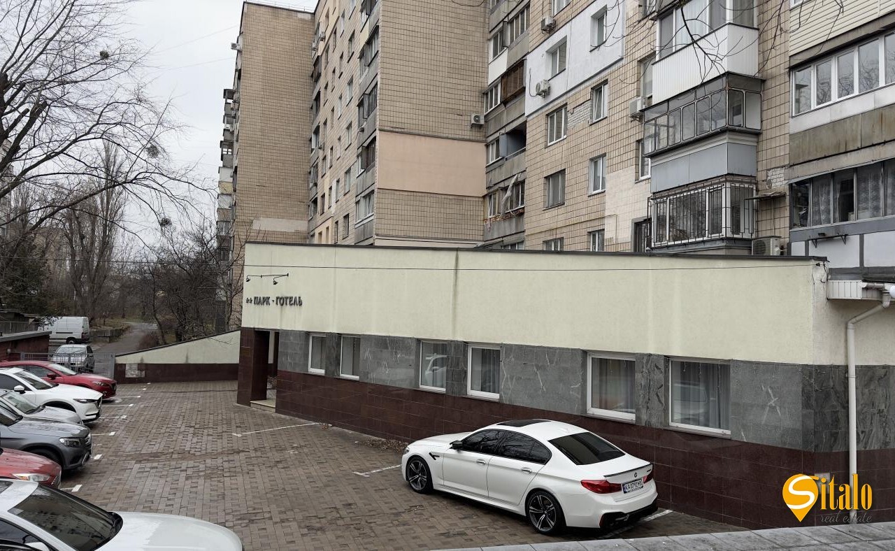 Аренда помещения свободного назначения 500 м², Героргия Дудника ул.