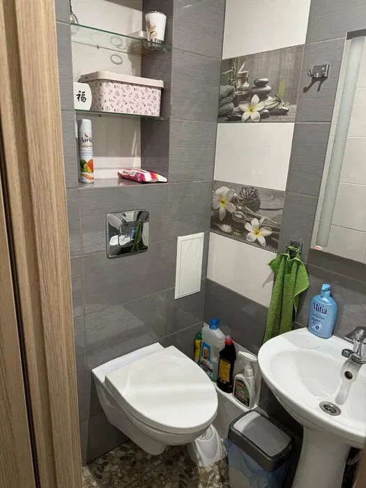 Продажа 3-комнатной квартиры 65 м², Казакевича ул.