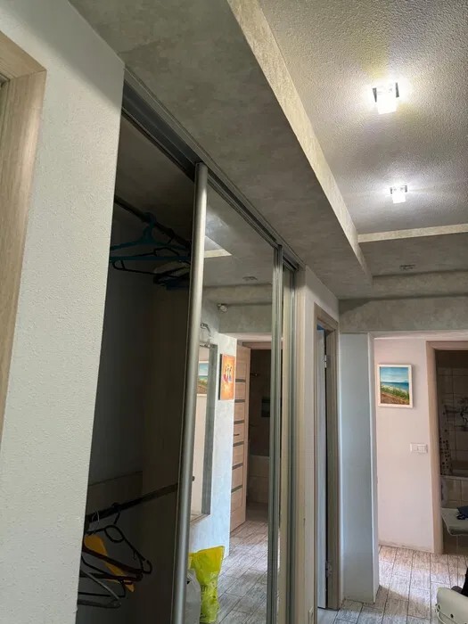 Продажа 3-комнатной квартиры 65 м², Казакевича ул.
