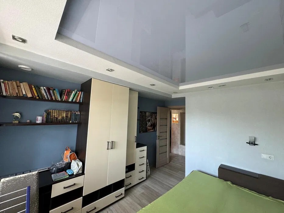 Продажа 3-комнатной квартиры 65 м², Казакевича ул.