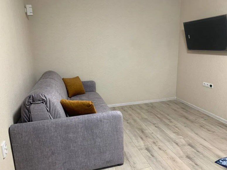 Продажа 2-комнатной квартиры 57 м², Луганская ул.