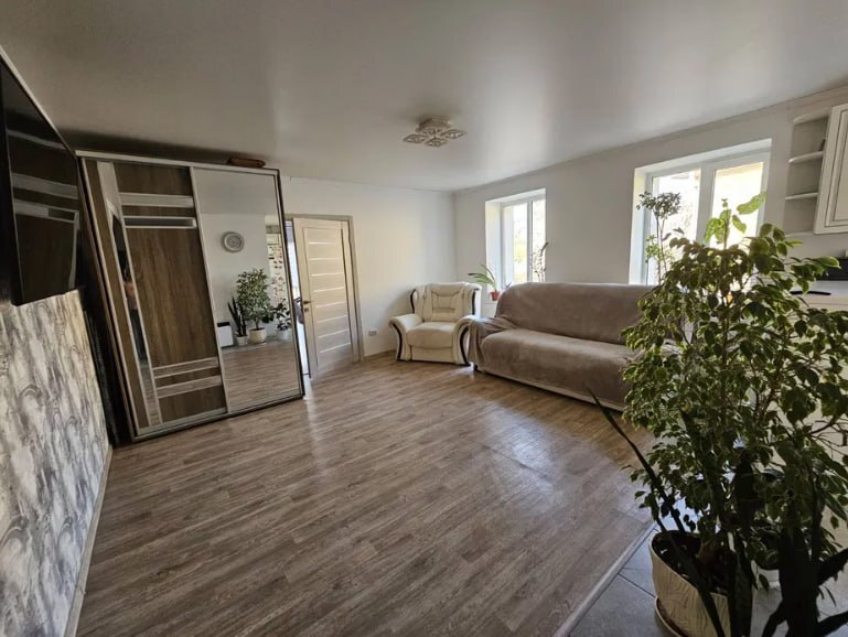 Продажа 2-комнатной квартиры 58 м², Пляжный пер.