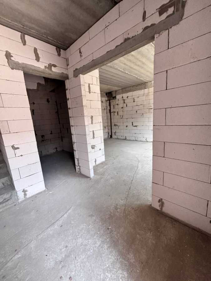 Продаж 2-кімнатної квартири 72 м², Ясна вул., 12
