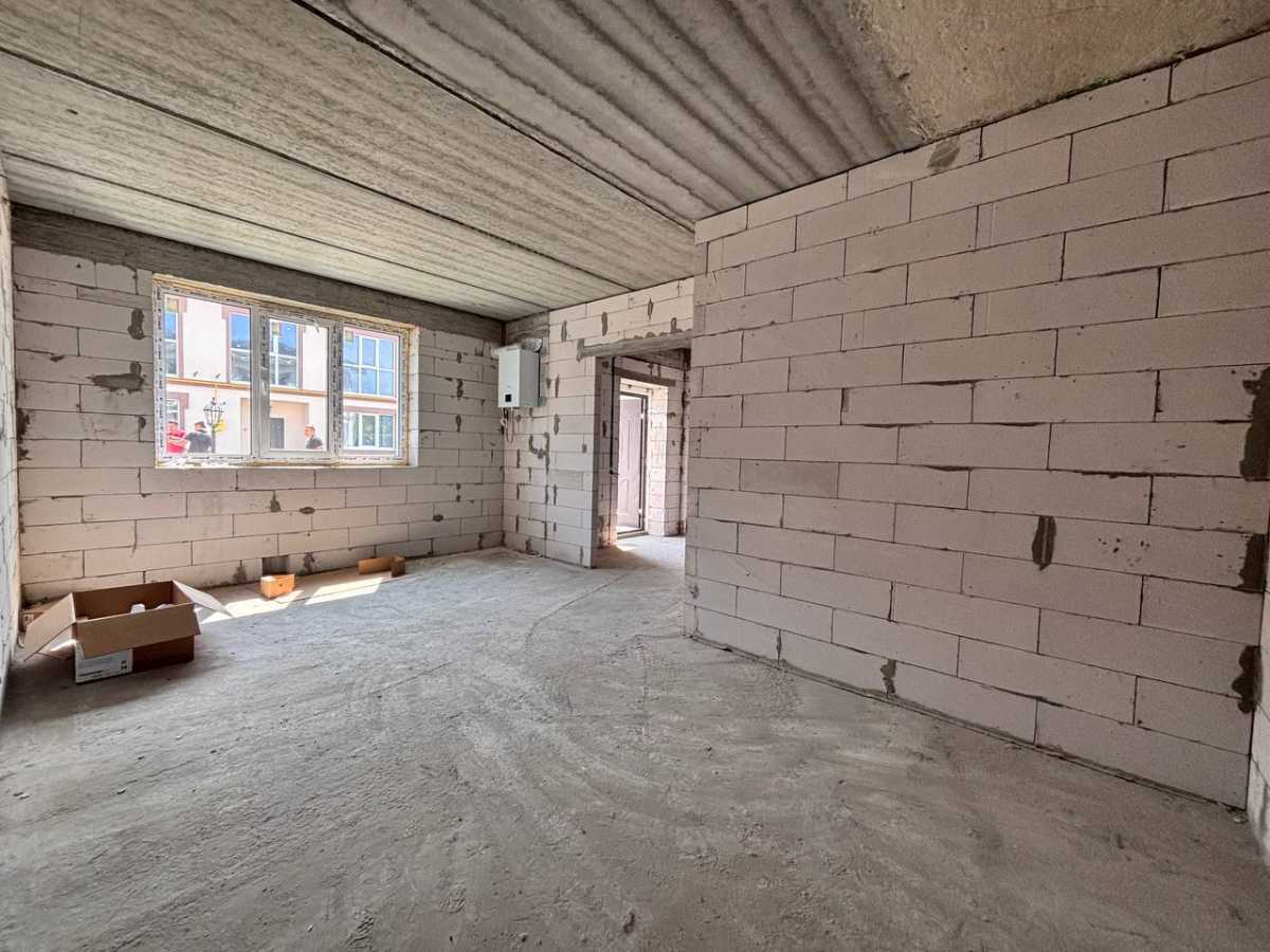 Продаж 2-кімнатної квартири 72 м², Ясна вул., 12