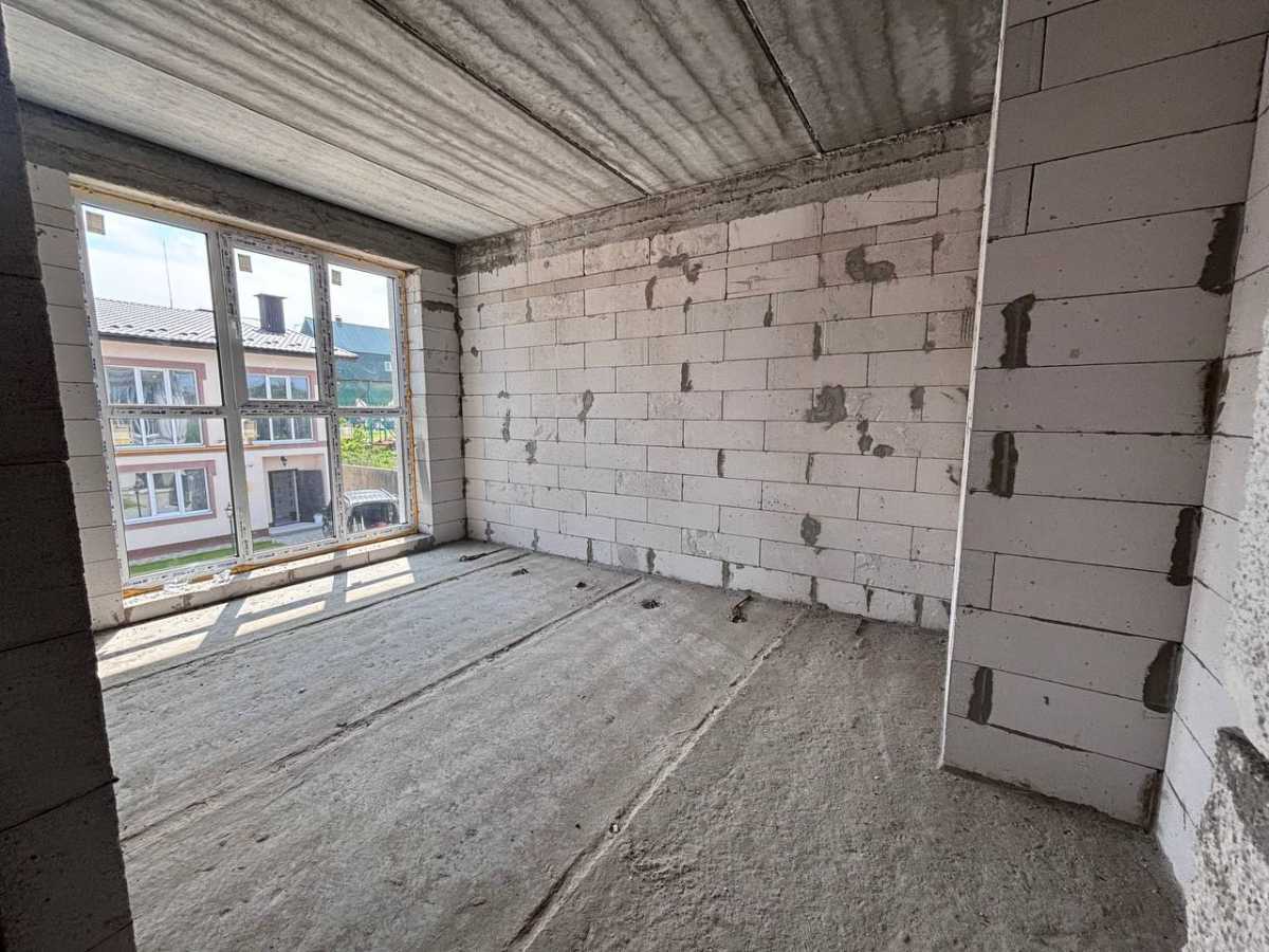 Продаж 2-кімнатної квартири 72 м², Ясна вул., 12
