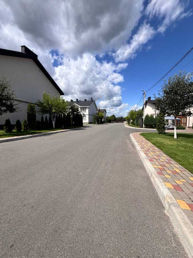 Продаж 2-кімнатної квартири 72 м², Ясна вул., 12