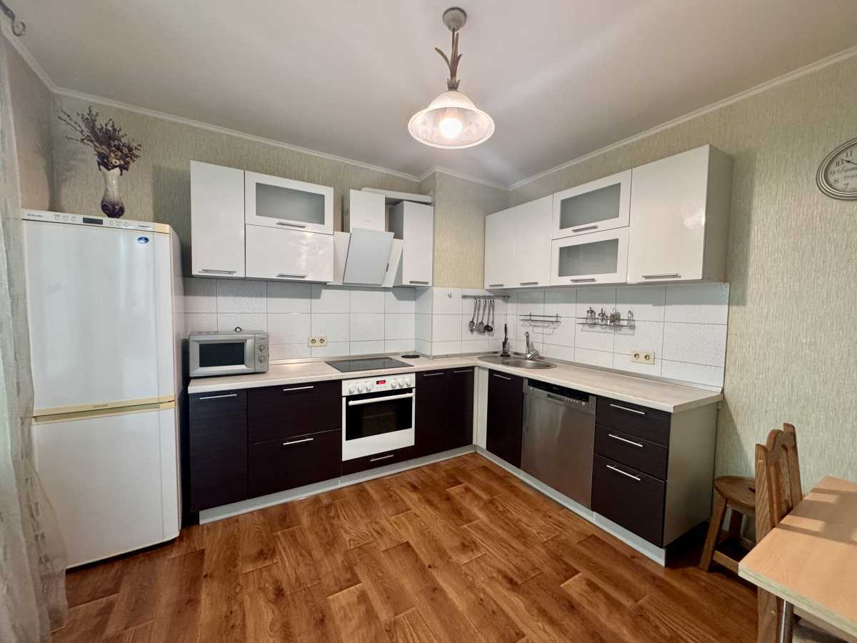 Аренда 2-комнатной квартиры 86 м², Сергея Данченко ул., 3