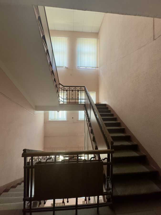 Оренда офісу 900 м², Богдана Хмельницького вул., 3