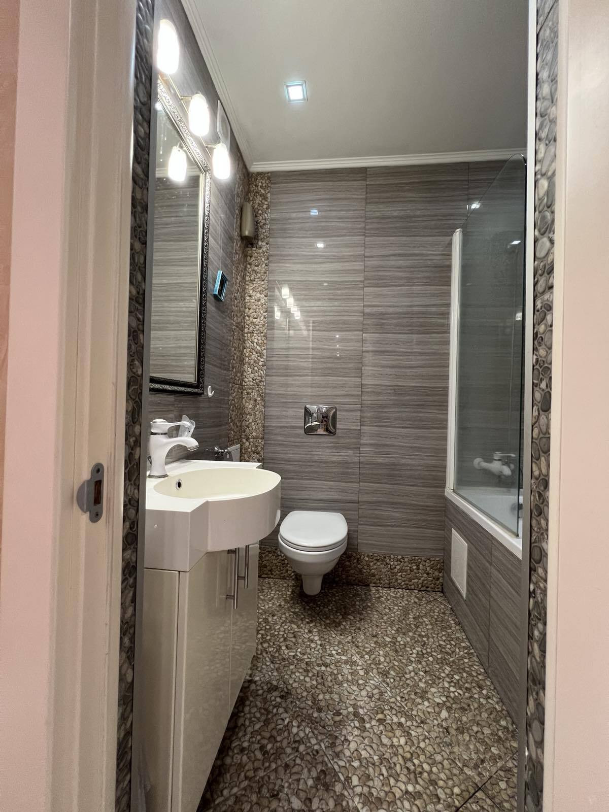 Продаж 2-кімнатної квартири 59.93 м², Печерська вул., 6