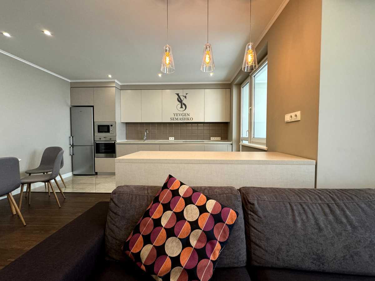 Аренда 2-комнатной квартиры 75 м², Мельникова, 51б