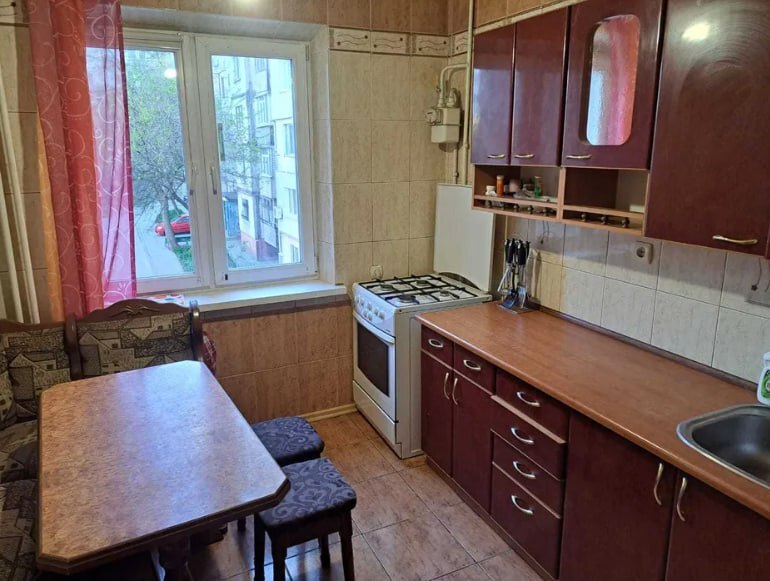 Продажа 3-комнатной квартиры 65 м², Ремесленная ул.