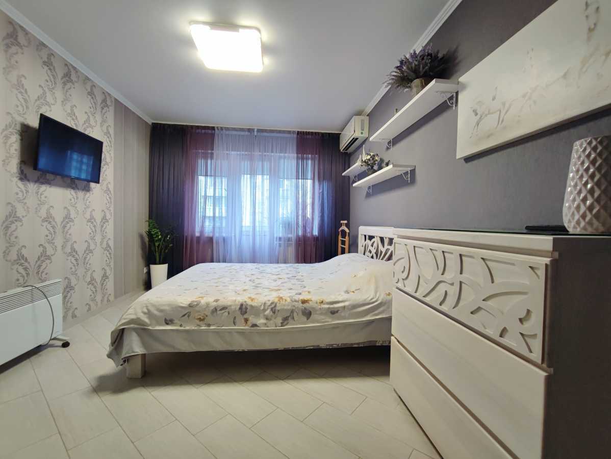 1-кімнатна квартира подобово 35 м², Урицкого, 3