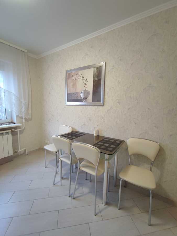 1-кімнатна квартира подобово 35 м², Урицкого, 3
