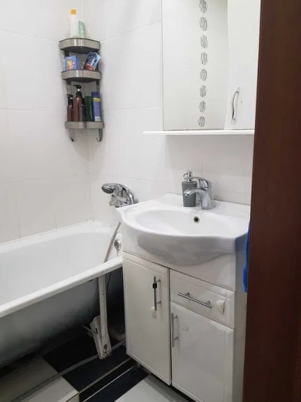 Продажа 3-комнатной квартиры 73.8 м², Интернационалистов ул.