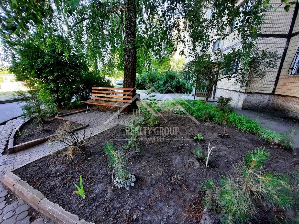 Продажа 4-комнатной квартиры 77 м², Ватутина ул., 41