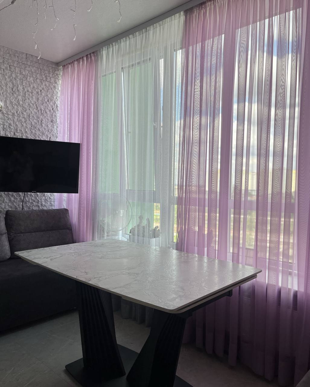 Оренда 2-кімнатної квартири 70 м², Каховська вул., 60