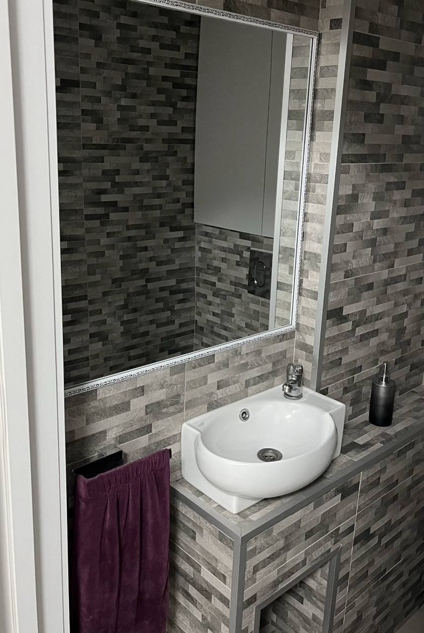 Оренда 2-кімнатної квартири 70 м², Каховська вул., 60