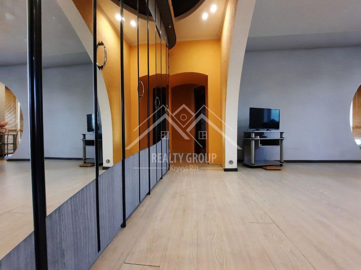 Продаж 2-кімнатної квартири 54 м², Гагаріна просп., 17