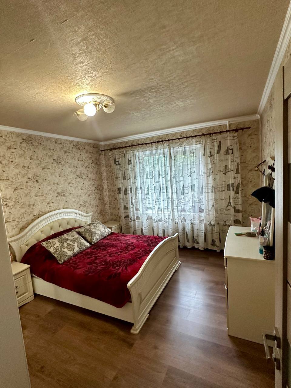 Продажа 2-комнатной квартиры 54 м², Янтарная ул.