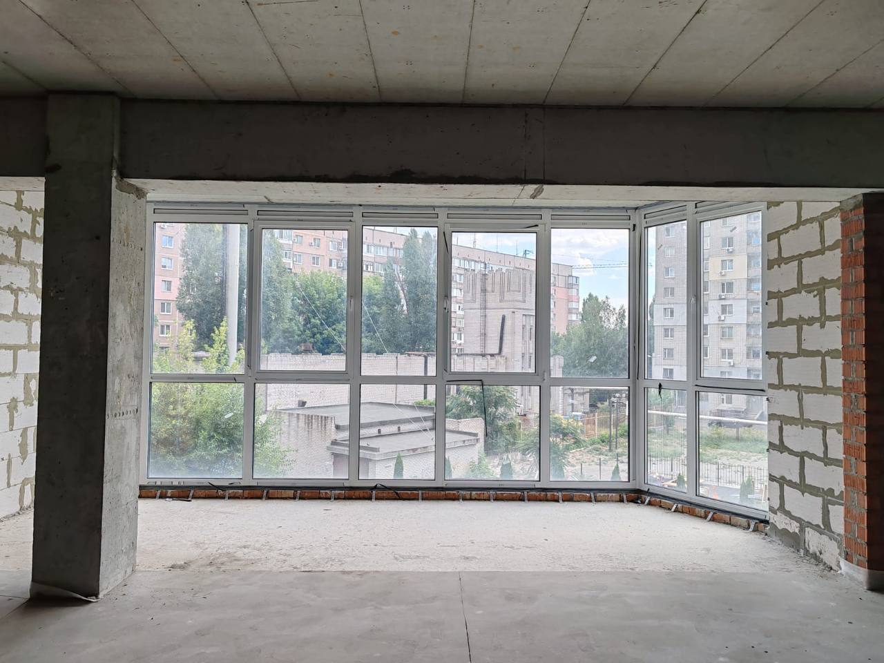 Продаж 2-кімнатної квартири 76 м², Гагаріна просп.