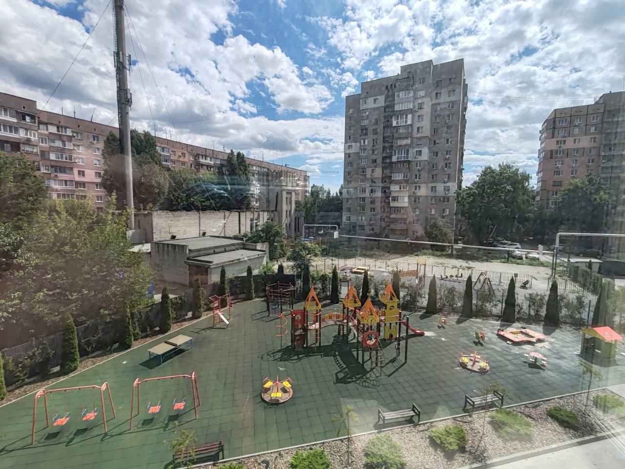Продаж 2-кімнатної квартири 76 м², Гагаріна просп.