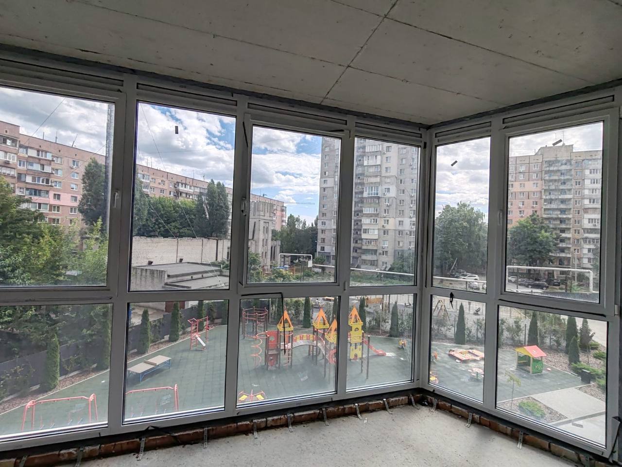 Продаж 2-кімнатної квартири 76 м², Гагаріна просп.