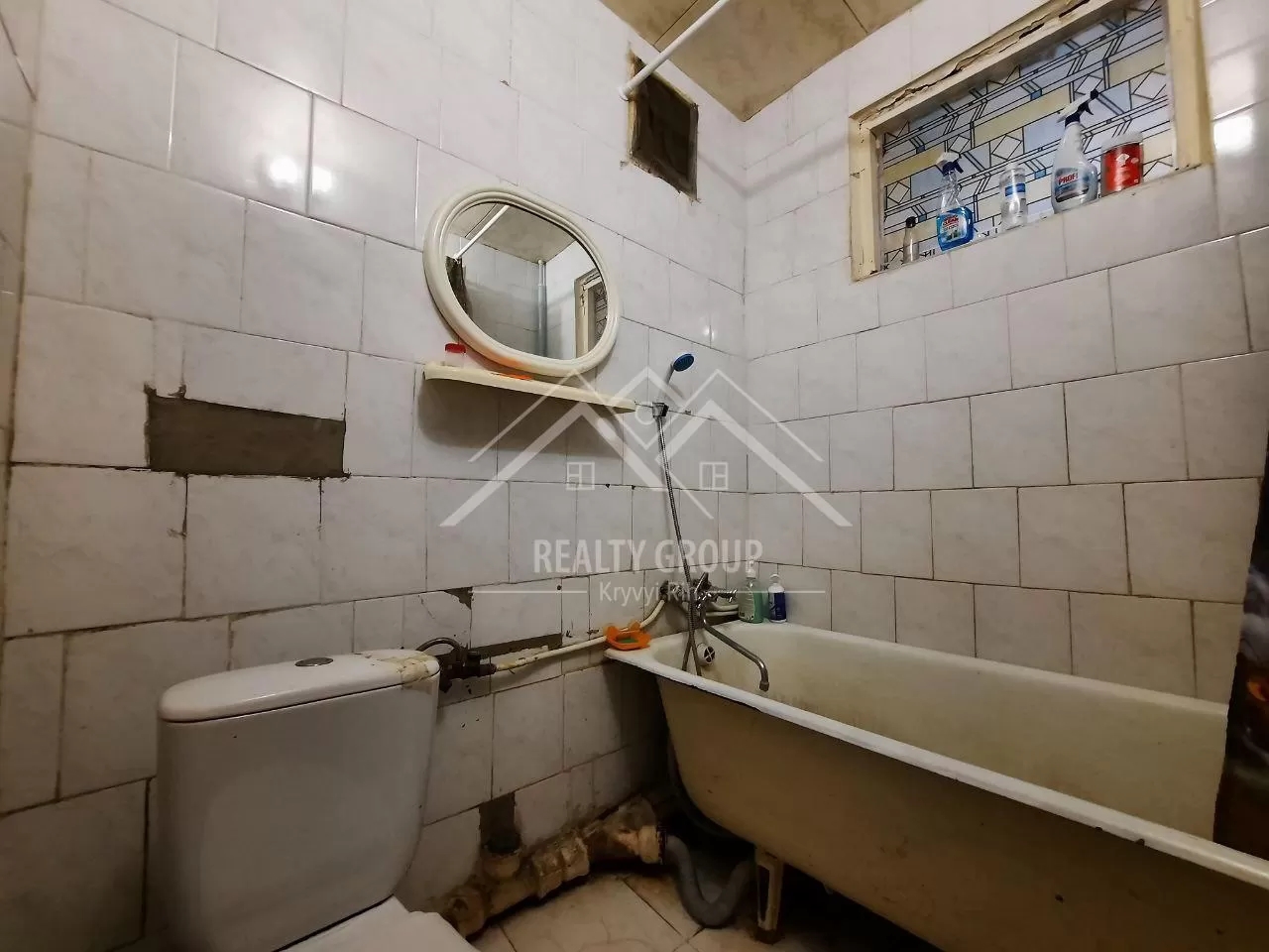 Продаж 1-кімнатної квартири 32 м², Соборності вул., 33