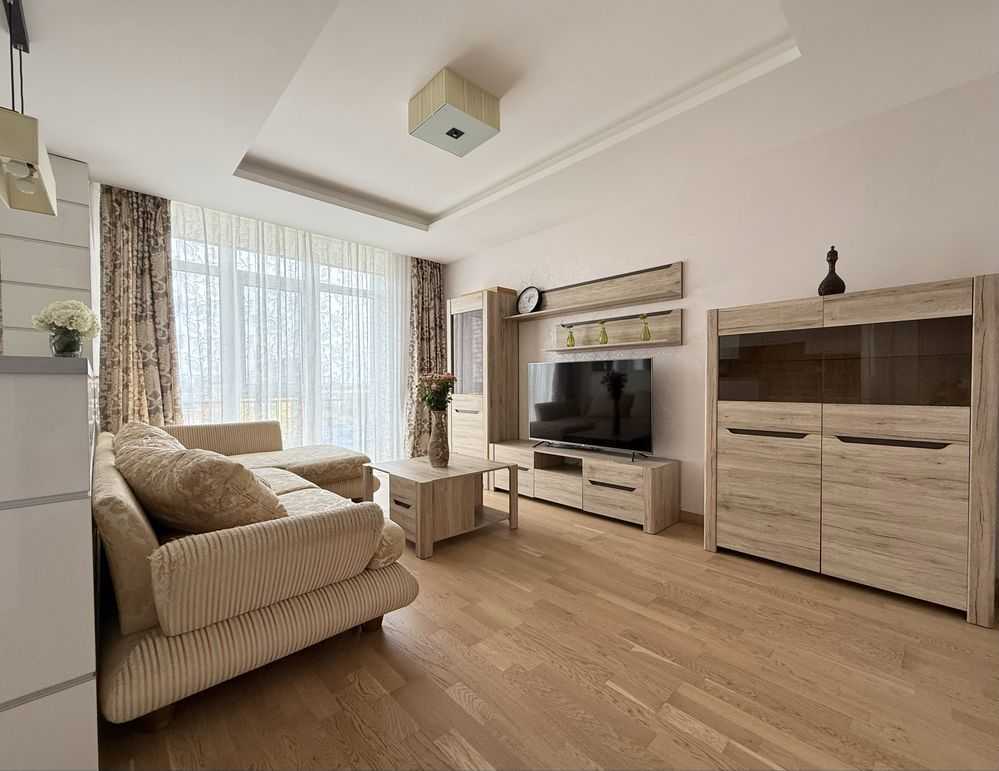 Продаж 4-кімнатної квартири 130 м², Регенераторна вул., 4, корпус 3