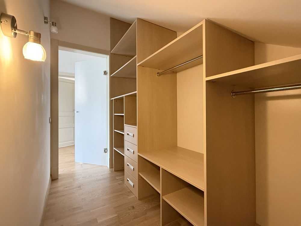Продаж 4-кімнатної квартири 130 м², Регенераторна вул., 4, корпус 3