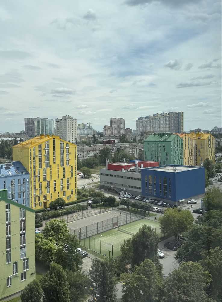 Продаж 4-кімнатної квартири 130 м², Регенераторна вул., 4, корпус 3