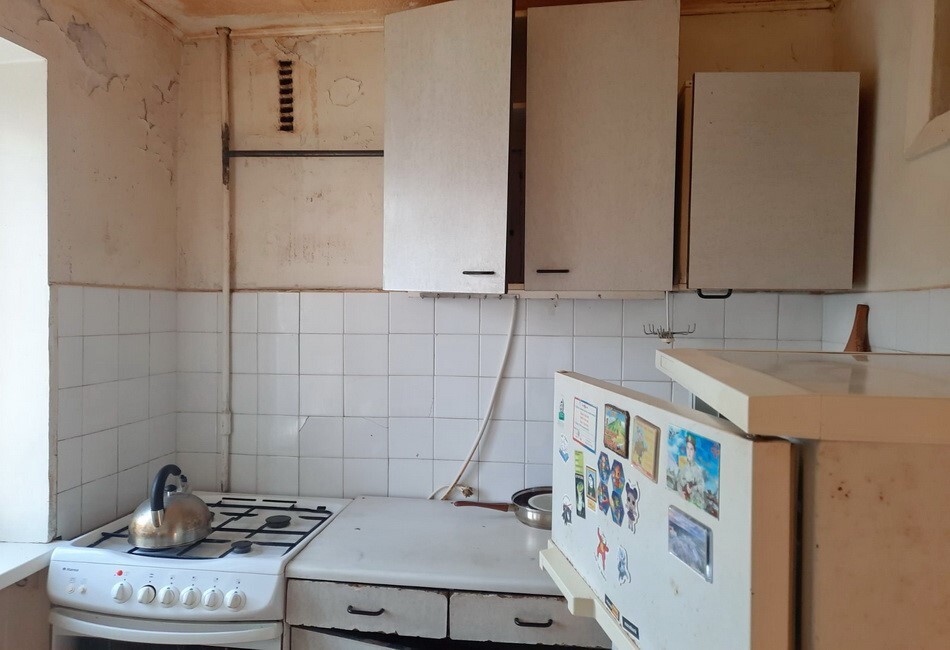 Продаж 3-кімнатної квартири 53.4 м², Космонавтов вул.