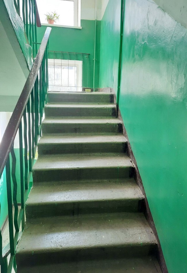 Продаж 3-кімнатної квартири 53.4 м², Космонавтов вул.